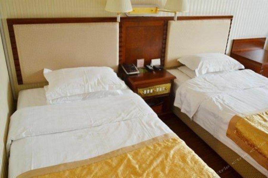 Atour Fuxingmen Hotel 4*
